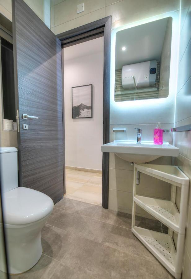 Apartment Modern And Bright 2bedroom With Terrace Sard1-1 Saint Julian's