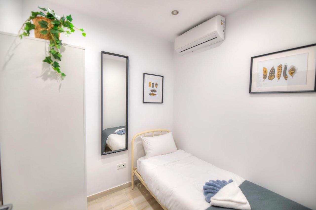 Modern And Bright 2bedroom With Terrace Sard1-1
