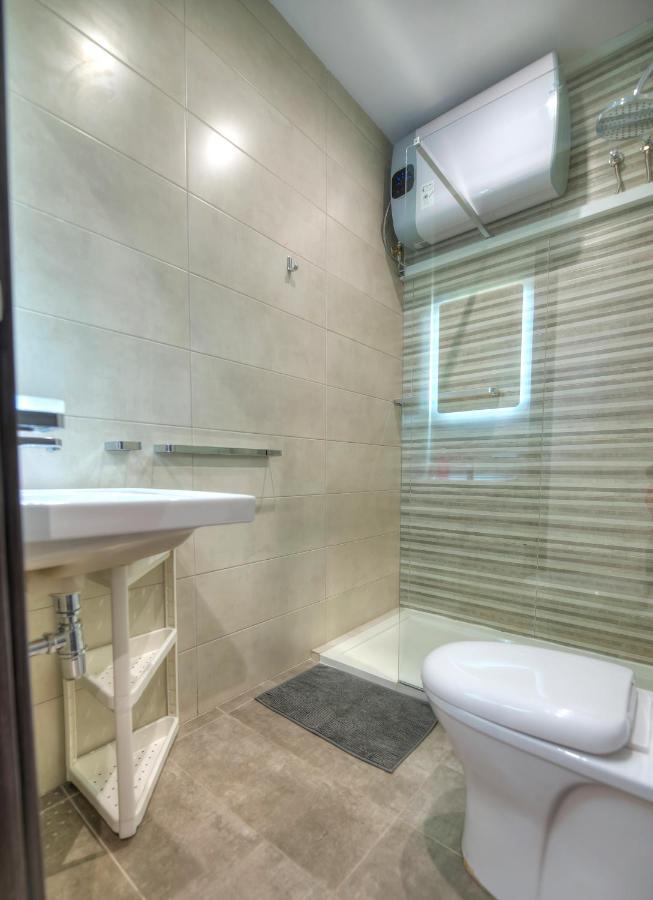 Apartment Modern And Bright 2bedroom With Terrace Sard1-1